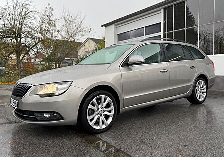Skoda Superb gebraucht kaufen Skoda Superb °NAVI°AHK°PDC°CLIMA°MFL°1.HAND°TÜV NEU
