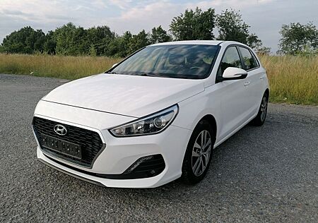 Hyundai i30 1.6 CRDi 100kW Trend