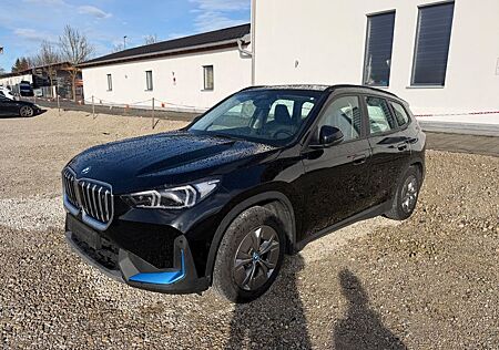BMW iX1 xDrive30 -