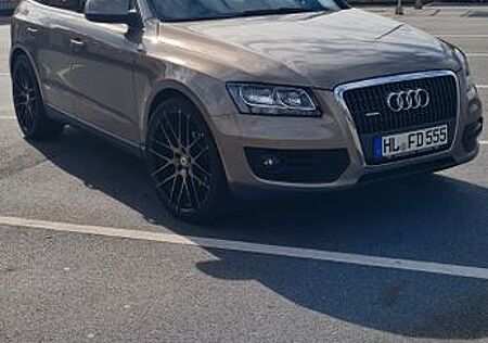 Audi Q5 2.0 TFSI S tronic quattro -