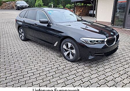 BMW 520 d xDrive HEAD-UP,LEDER,LED,NAVI,SH,STANDHEIZ