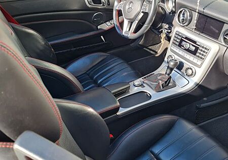 Mercedes-Benz SLK 250 Benzin
