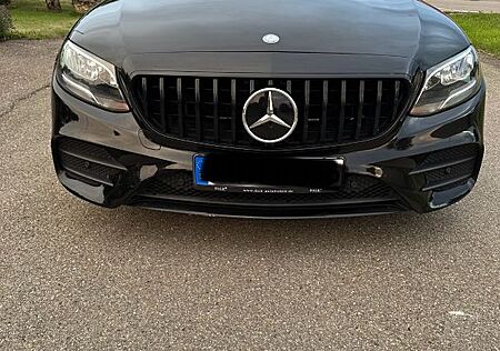 Mercedes-Benz E 220 -AMG line-Servicehistorie