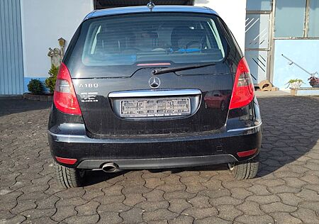 Mercedes-Benz A 190 A 180