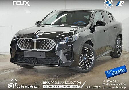 BMW iX2 30xDrive+ M SPORTPAKET+AHK+ICONIC GLOW