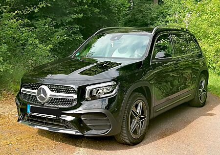Mercedes-Benz GLB 200 -AMG Line