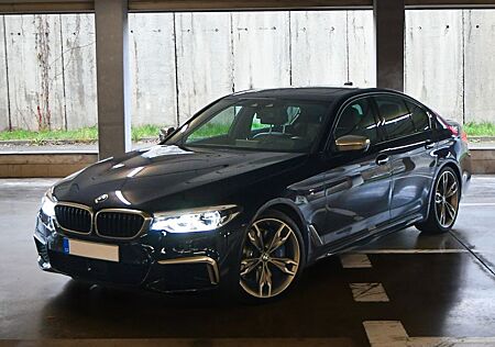 BMW M550i xDrive