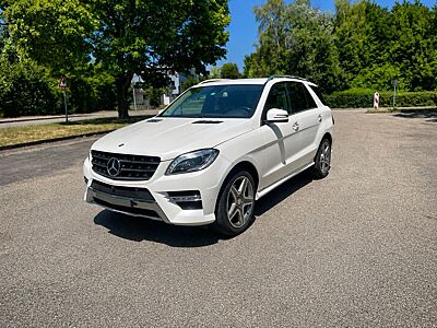 Mercedes-Benz ML 350 BlueTEC 4MATIC - VOLLAUSTATTUNG -