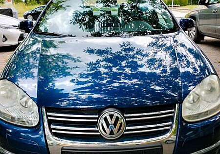 VW Jetta Volkswagen 1.6 FSI