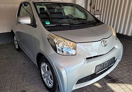 Toyota iQ *AUTOMATIK*STANDHEIZUNG*TÜV NEU*AUX