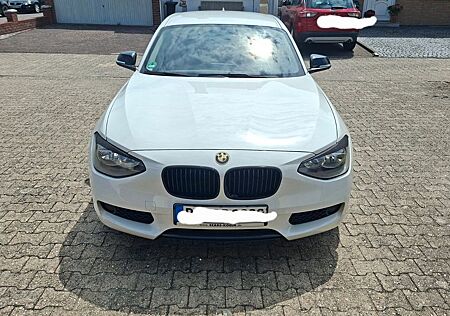 BMW 114i -
