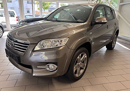 Toyota RAV 4 / Automatik / 4*4 / EURO 5 / PDC