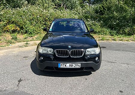 BMW X3 xDrive20d Automatik / Pano / Inspektion NEU