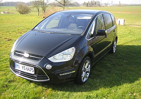 Ford S-Max 2,2 TDCi 147kW DPF Titanium Titanium