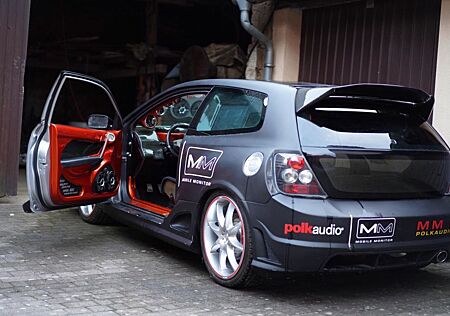 Honda Civic 2.0i Si Momo Showcar Polkaudi 7kw