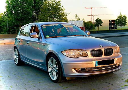 BMW 120i -