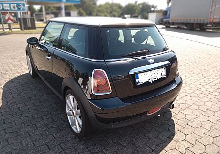 Mini Cooper 1.6 Turbo