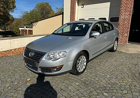 VW Passat Volkswagen 1.6 FSI Trendline AUTOMATIK SITZHEIZUNG