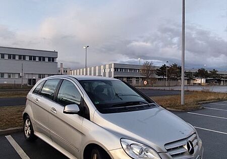 Mercedes-Benz B 200 CDI