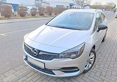 Opel Astra Tourer 1.2 Turbo 110 PS AHK, SH, TLeder
