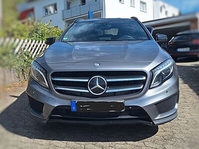 Mercedes-Benz GLA 250 DCT Edition 1