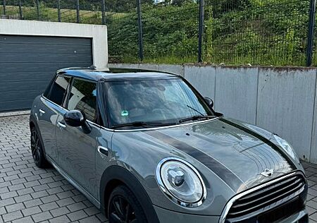 Mini Cooper D - JCW Ausst.*Pano*Navi*Head-up*5 Türen*