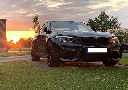 BMW M2 Coupé DKG / Black / Voll