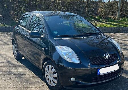 Toyota Yaris 1,4-l-D-4D Sol Sol