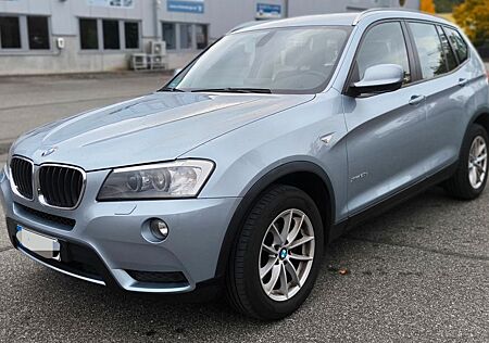 BMW X3 xDrive20d Klima*AHK*PDC*Navi*CarPlay*Allrad