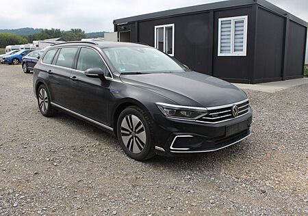 VW Passat Variant Volkswagen GTE*DIGITAL*SIDE*LANE*NAVI*MATRIX