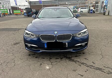 BMW 320i Touring Luxury Line Auto Luxury Line