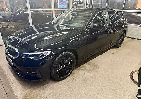 BMW 330e Sport, 360 Kam., Harman Kardon, Totw, usw