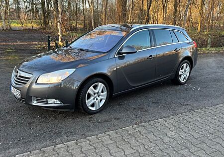Opel Insignia Sports Tourer 2.0 CDTI Design Edit....