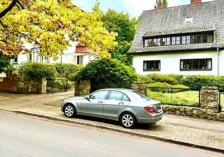 Mercedes-Benz C 200 -