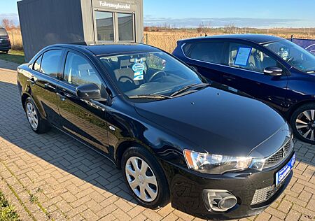Mitsubishi Lancer Lim. Klima+1.Hand+TÜV und Service Neu+