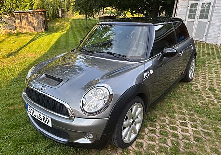 Mini Cooper S * Leder * SHZ * BI-Xenon * Klimaautom.