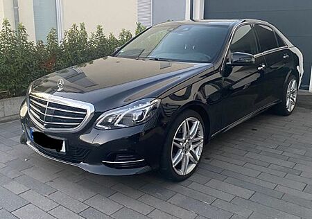 Mercedes-Benz E 350 BlueTEC ELEGANCE 360*Massage*Keyless*