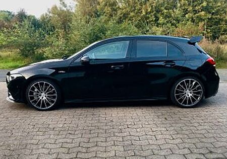 Mercedes-Benz A 35 AMG Mercedes-AMG A 35 4MATIC DCT Merced...