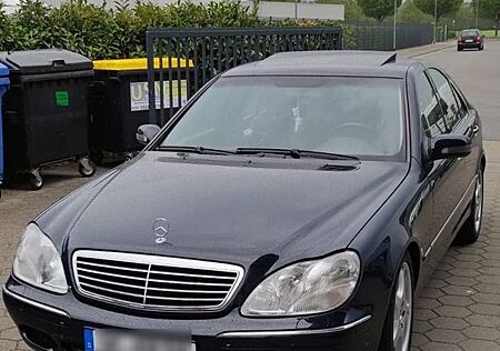 Mercedes-Benz S 320 -