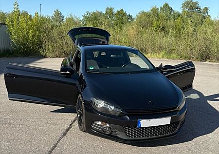 VW Scirocco Volkswagen 2.0 TFSI DSG