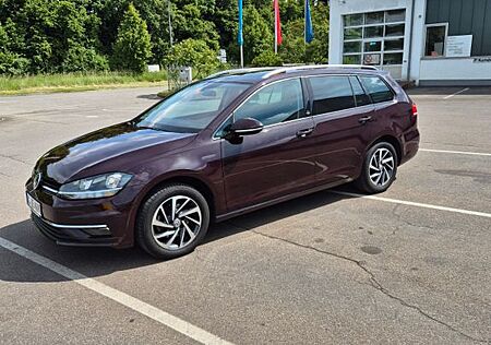 VW Golf Volkswagen VII 1.4 TSI DSG Variant; Pano; Anhängkupplu