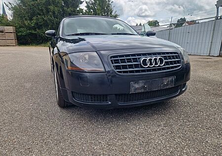 Audi TT Roadster 1.8T 132 kW -