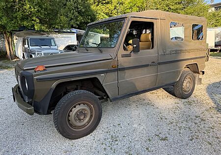 Mercedes-Benz G 230 Ex Schweizer Militär Verdeck NEU