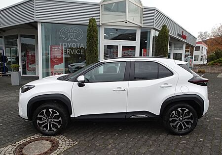 Toyota Yaris Cross 130 Teamplayer Safety u. Winterpaket