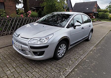 Citroën C4 1.4 16V Advance silber - Herbst-Sonderpreis