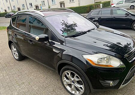 Ford Kuga 2,0 TDCi 4x4 Titanium Panorama