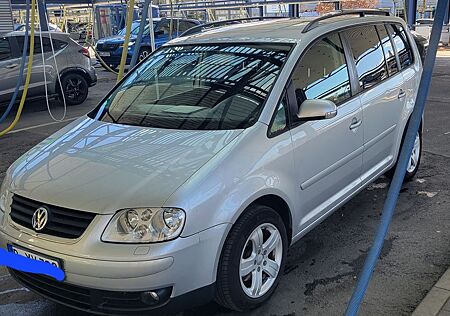 VW Touran Volkswagen 2.0 TDI DSG Standheizung