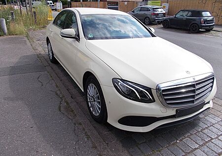 Mercedes-Benz E 200 d Autom. -