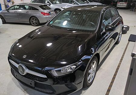 Mercedes-Benz A 180 gebraucht kaufen Mercedes-Benz A 180 1.3 KAT
