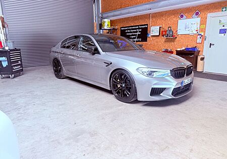 BMW M5 Keramik/ Carbon/ Sitzbelüftung/ Haptik/ etc.